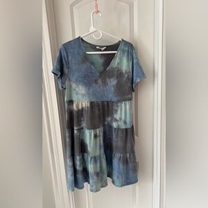 Crown & Ivy Blue and Gray Tie-Dye Dress